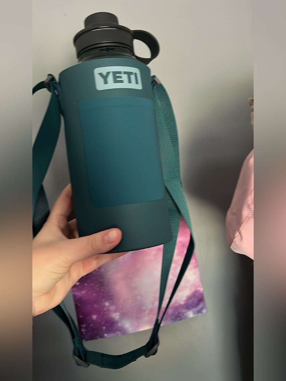 YETI Agave Teal Bundle - WaterBottle with Yeti Yonder Tether Cap and Yeti Sling